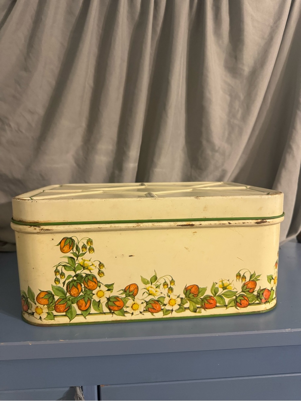 Cheinco 1950's Vintage Metal Tin Breadbox With Fruit Design Kitchen Ware